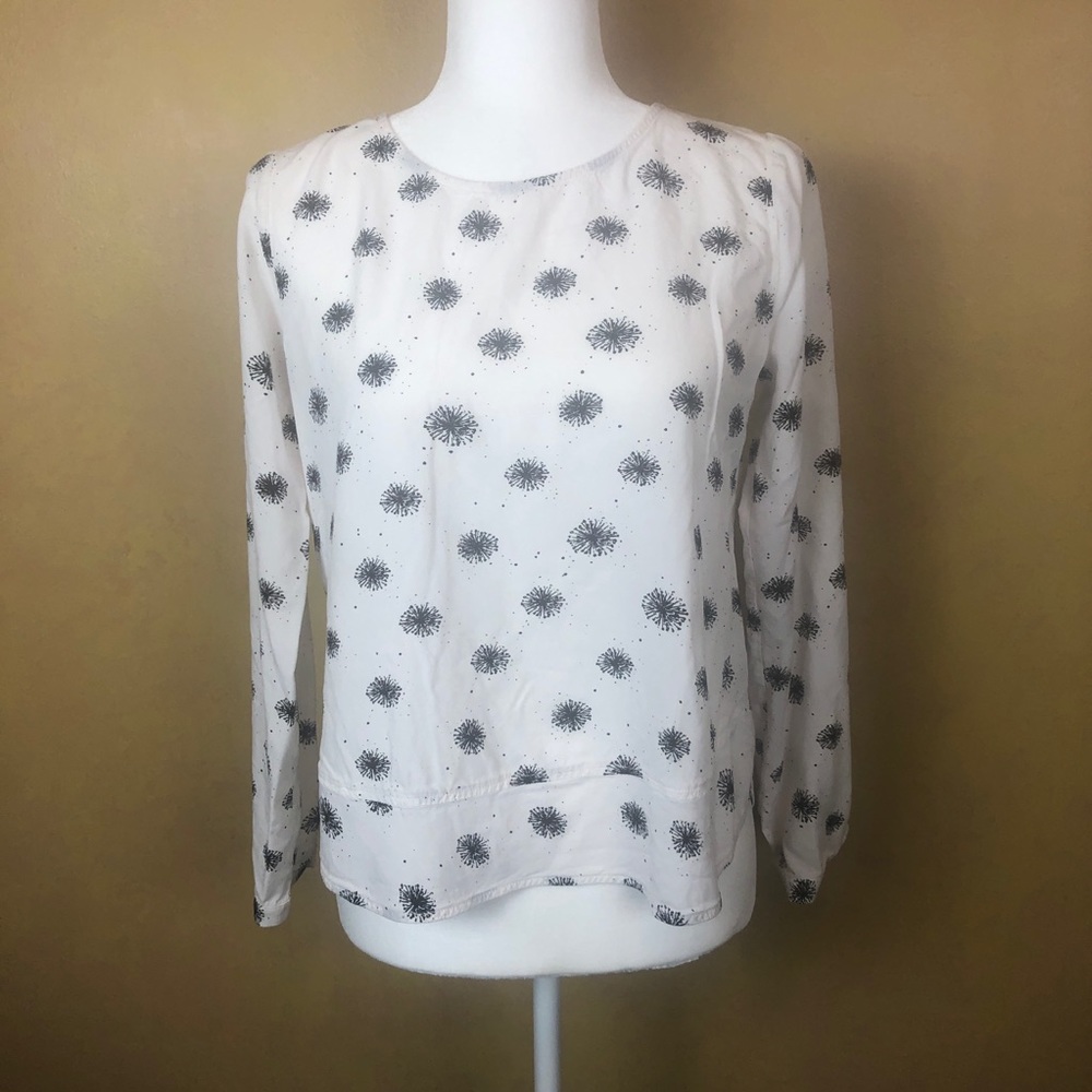Women’s blouse